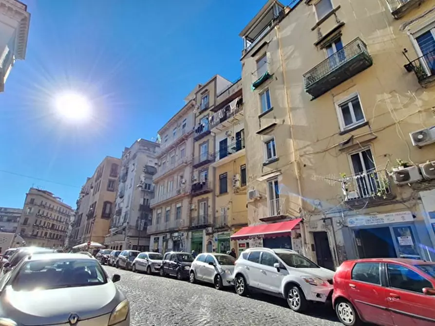 Immagine 2 di Negozio in affitto  in Via Concezio Muzii a Napoli