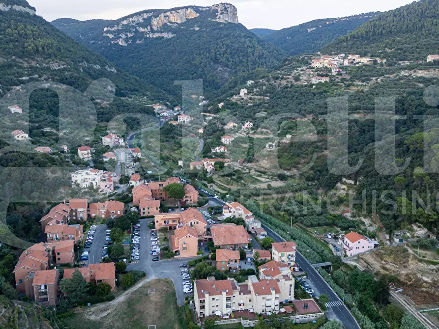 Immagine 27 di Appartamento in vendita  in Via Calvisio a Finale Ligure
