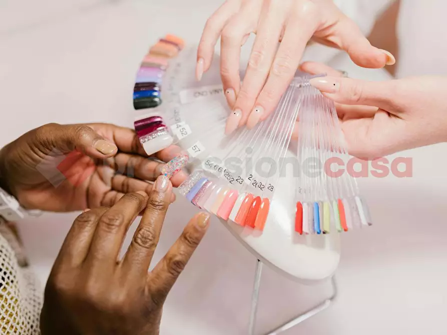 Immagine 14 di Negozio in vendita  in Via Del Gallitello, SNC a Potenza