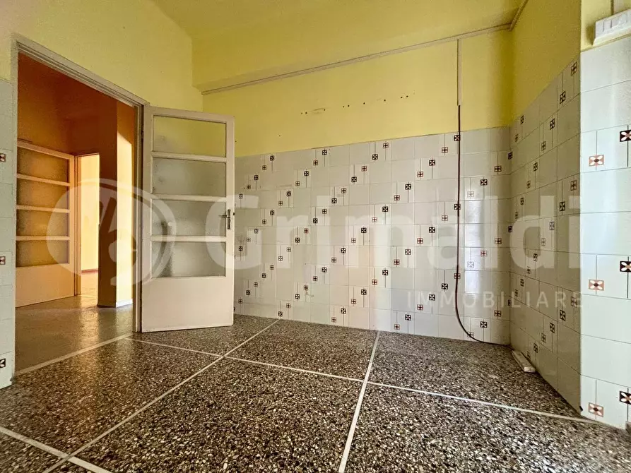 Immagine 15 di Appartamento in vendita  in Viale mameli a Livorno