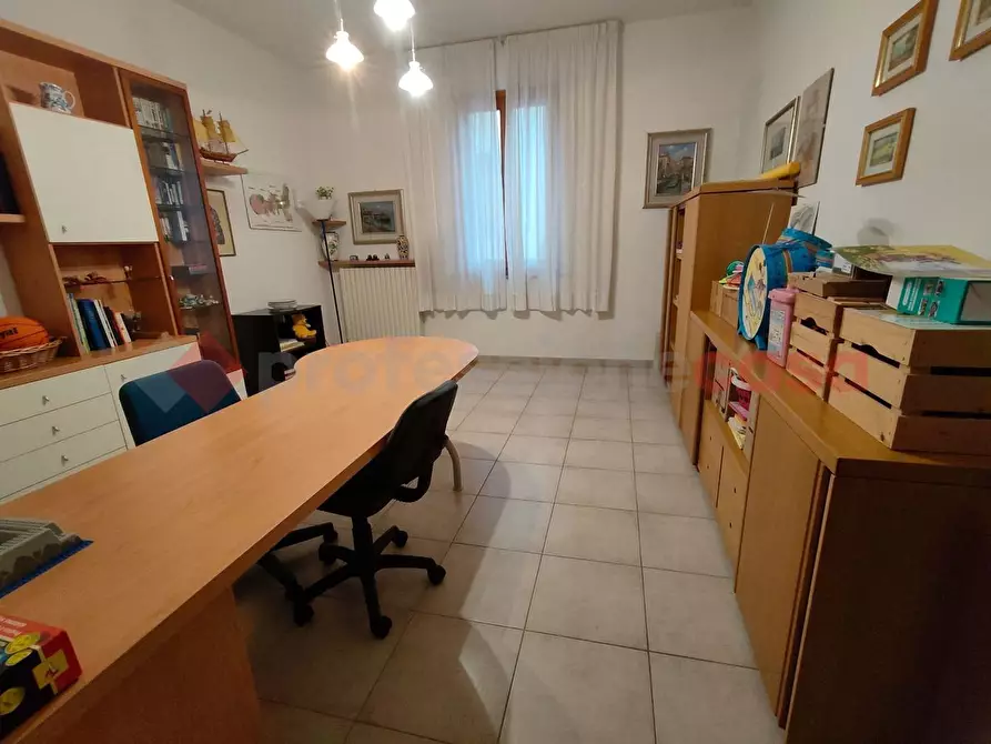 Immagine 6 di Villa in vendita  in Via 8 Marzo a Castelfiorentino