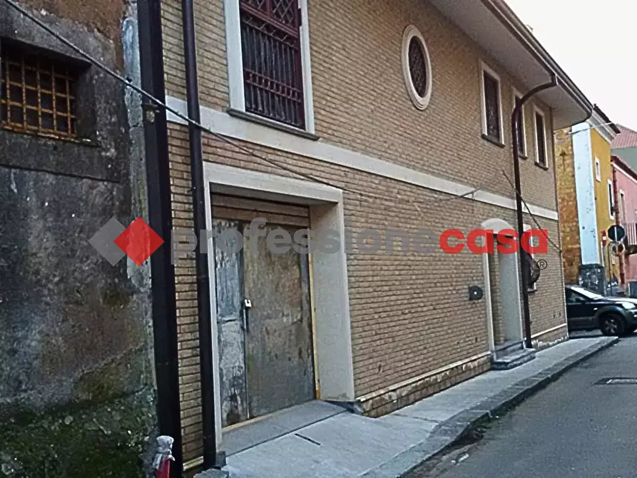 Immagine 29 di Palazzo in vendita  in Via II Retta Levante, 250 a Belpasso