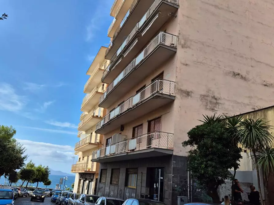 Immagine 1 di Appartamento in vendita  in Via Gino Alfani, 28 a Torre Annunziata