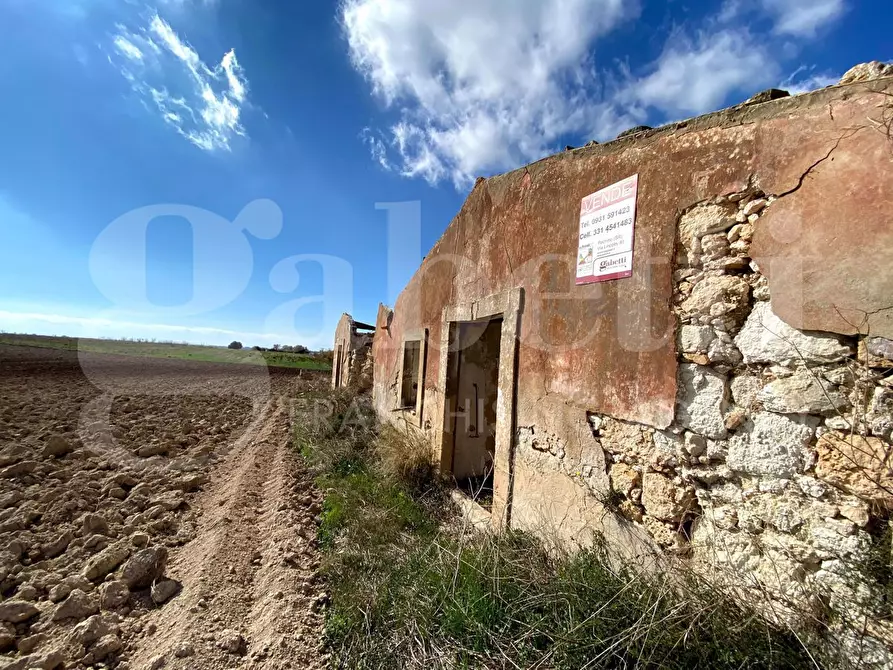Immagine 6 di Rustico / casale in vendita  in Contrada Burgio, . a Noto