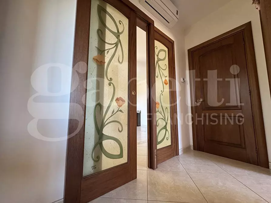 Immagine 24 di Villa in vendita  in Via San Gregorio Armeno, 42 a Nardo'