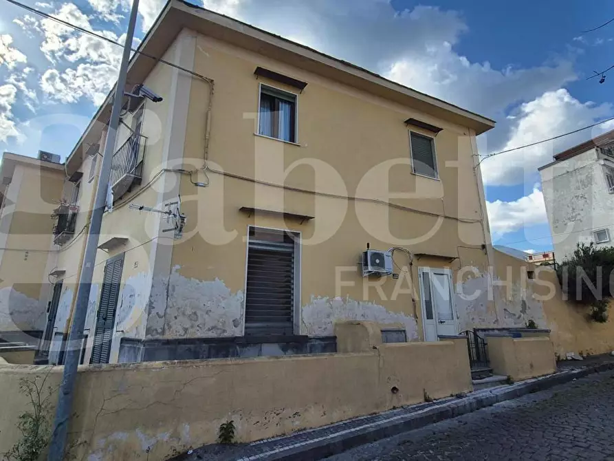 Immagine 1 di Appartamento in vendita  in Via Luigi Settembrini, 27 a Boscotrecase