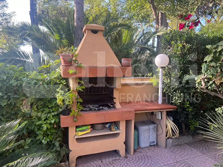 Immagine 13 di Casa quadrifamiliare in vendita  in Via Edmondo De Amicis, 3 a Anzio
