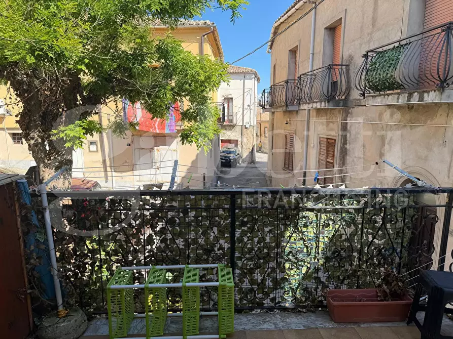 Immagine 9 di Appartamento in vendita  in Piazza Castello, 2 a Squillace