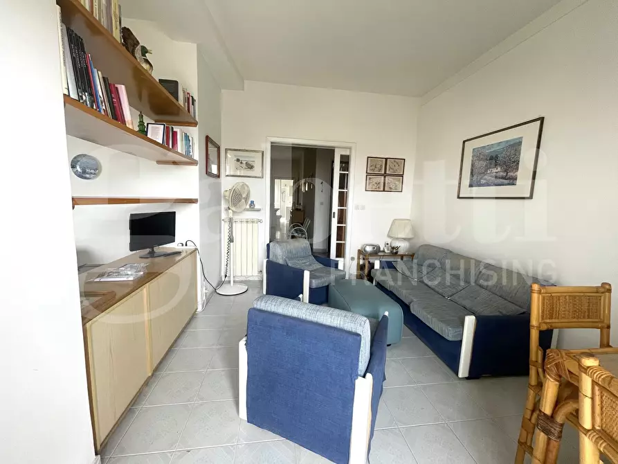 Immagine 2 di Appartamento in vendita  in Corso Italia, 12 a Gaeta