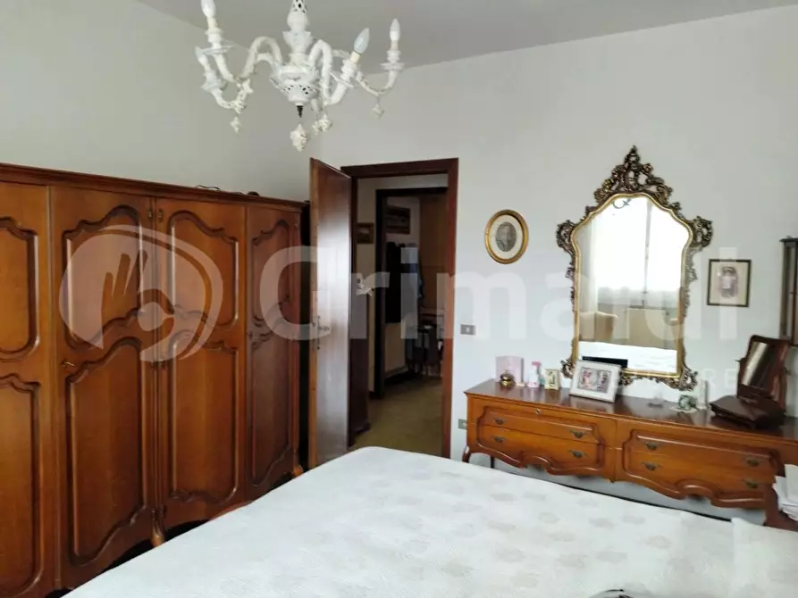 Immagine 11 di Appartamento in vendita  in Via BENEDETTO CROCE, 17 a Massa