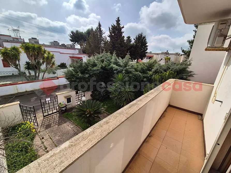Immagine 15 di Villa in vendita  in Piazza DELLE ORCHIDEE, 18 a Brindisi