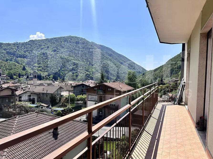 Immagine 4 di Appartamento in vendita  in Via Volta, 1 a Barni