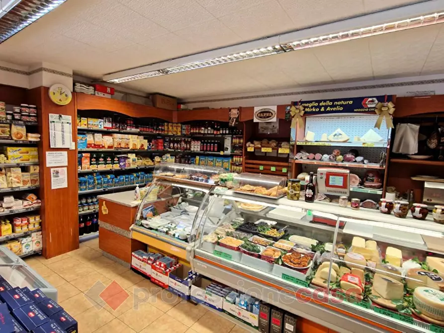 Immagine 4 di Attività commerciale in vendita  in Via Annibale Vecchi a Perugia