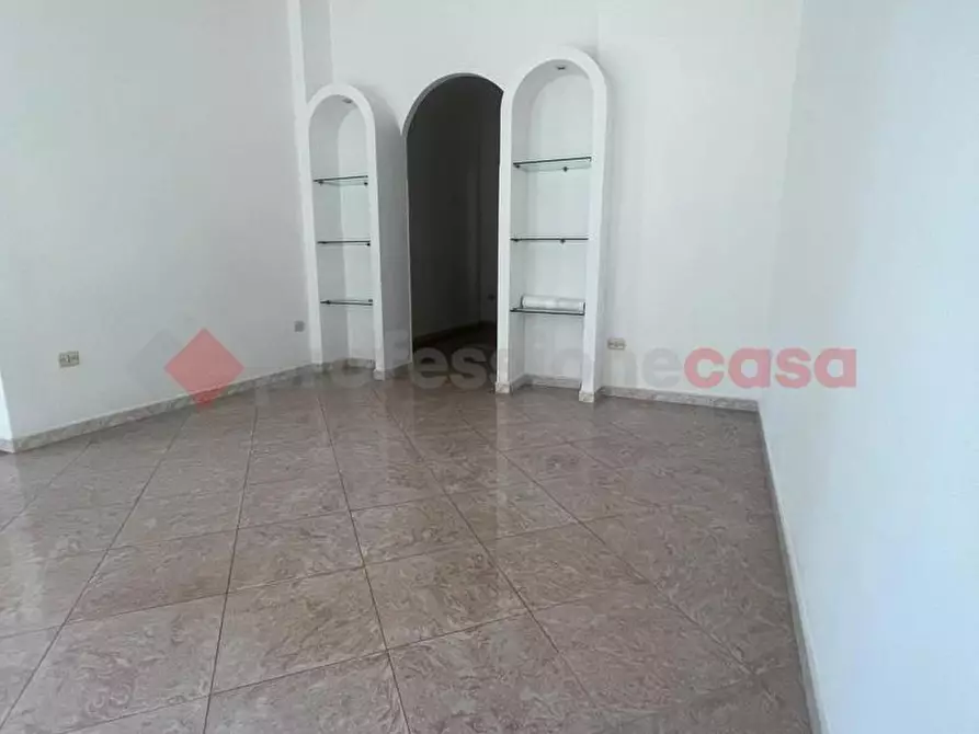 Immagine 9 di Negozio in vendita  in Via Antonio Fogazzaro, 24 a Ostuni