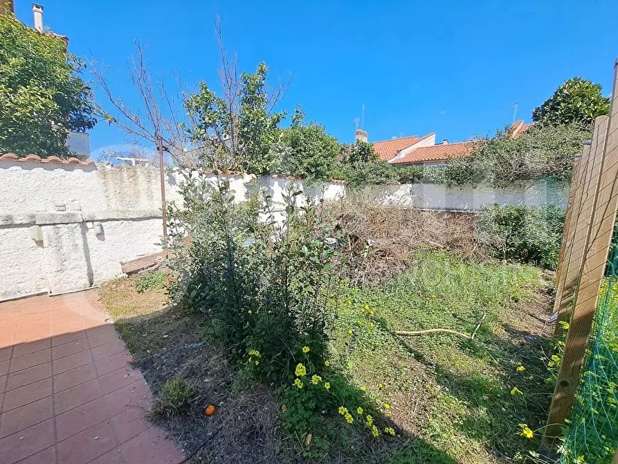 Immagine 2 di Appartamento in vendita  in Via dei delfini, 261 a Ardea