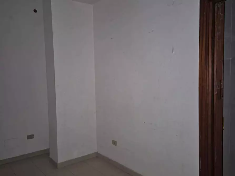 Immagine 15 di Negozio in vendita  in Via Vesuvio, 195 a Trecase