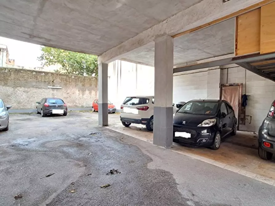 Immagine 8 di Negozio in affitto  in Via Andrea Cantelmo a Napoli