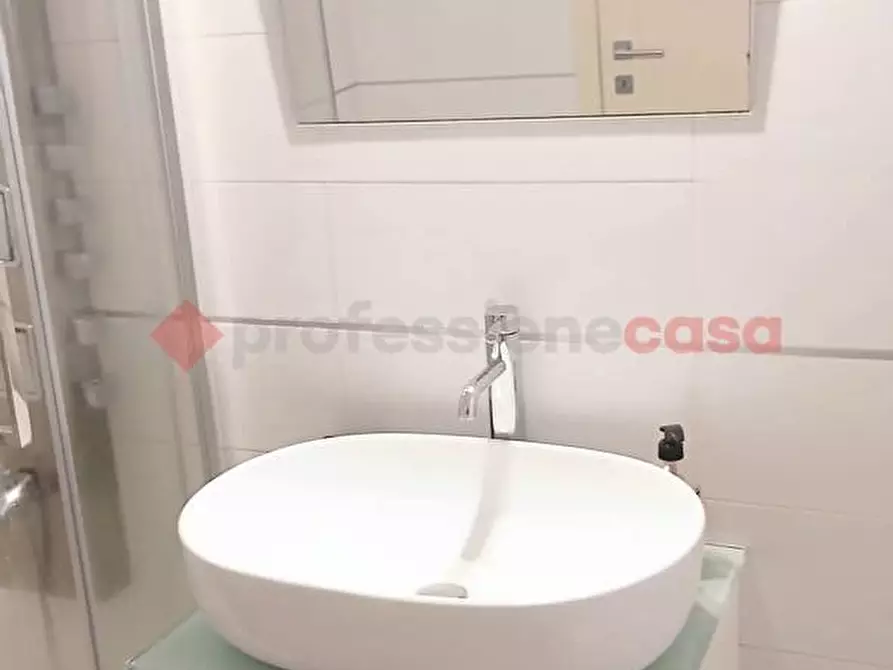 Immagine 12 di Ufficio in vendita  in Viale Ivo Montagni, 49 a Capraia E Limite