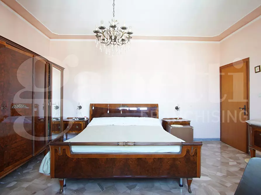 Immagine 17 di Appartamento in vendita  in Via Rielta, . a Venezia