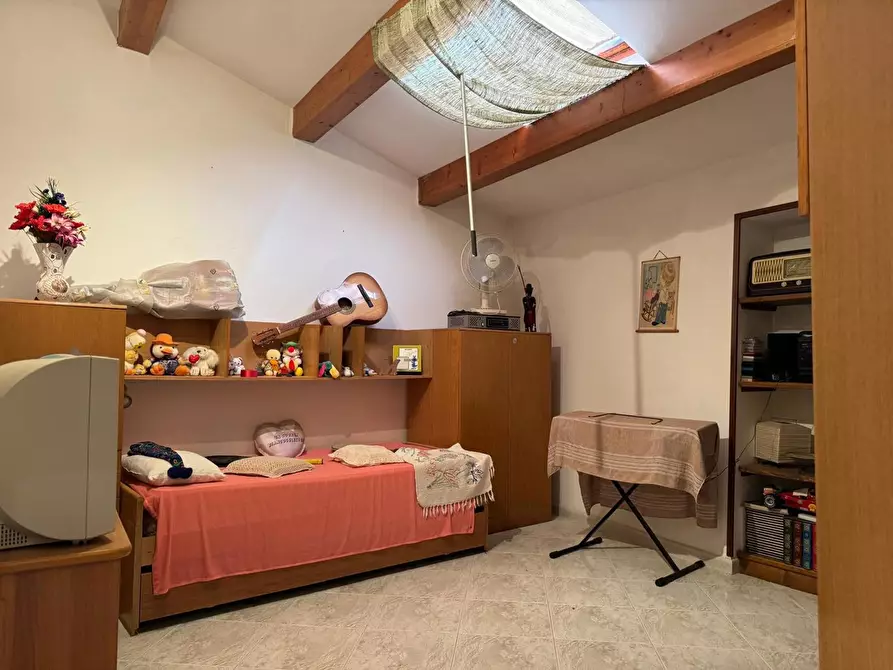 Immagine 13 di Appartamento in vendita  in Via Oberdan, 2 a Sorano