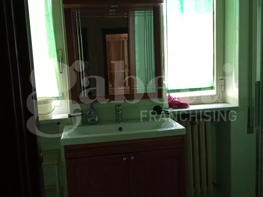 Immagine 19 di Appartamento in vendita  in Via E. Cangiano, 18 a Benevento