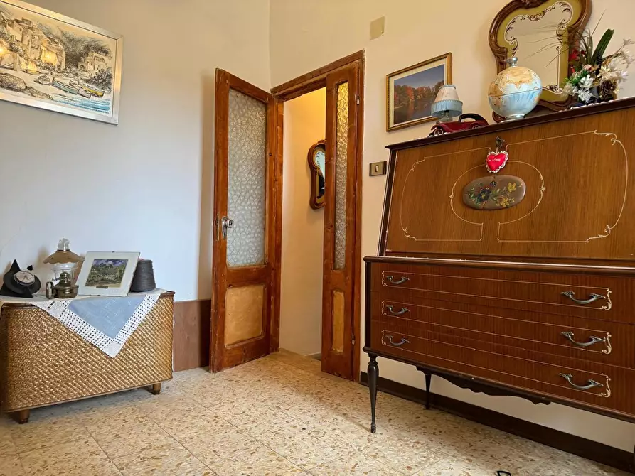 Immagine 18 di Appartamento in vendita  in Via Oberdan, 2 a Sorano