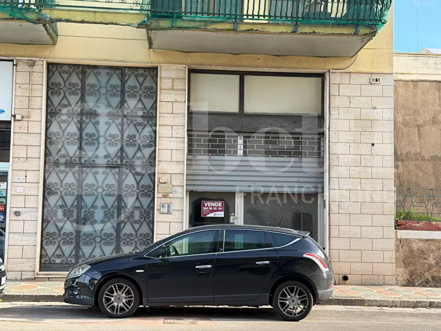 Immagine 5 di Negozio in affitto  in Via Lecce, 70 a Gallipoli