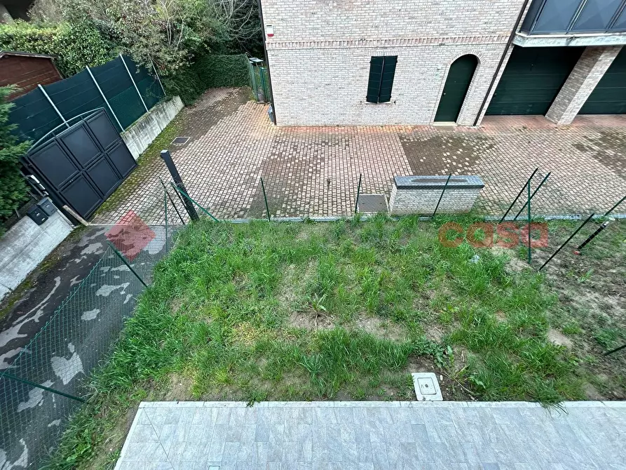 Immagine 22 di Villetta a schiera in vendita  in Via Hugo a Reggio Nell'emilia