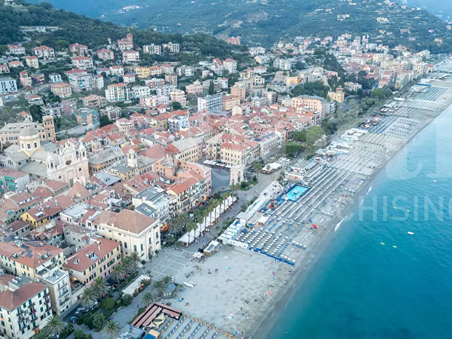 Immagine 17 di Loft/Open space in vendita  in Corso Europa a Finale Ligure