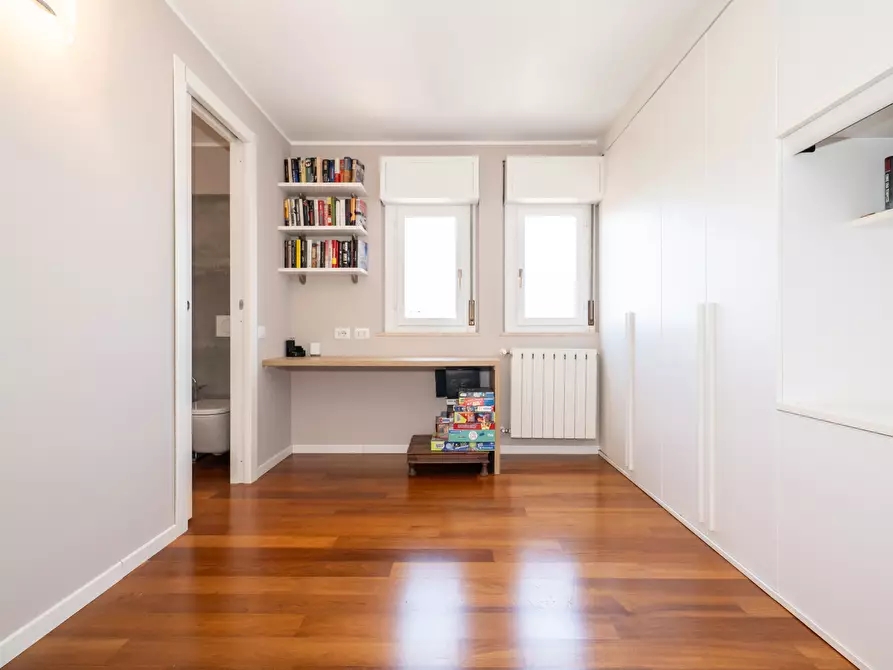 Immagine 37 di Appartamento in vendita  in Via Giovanni Battista Prandina, 30 a Milano