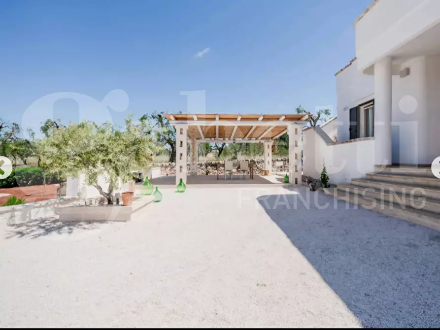 Immagine 2 di Villa in vendita  in Contrada Traetta, sn a Ostuni