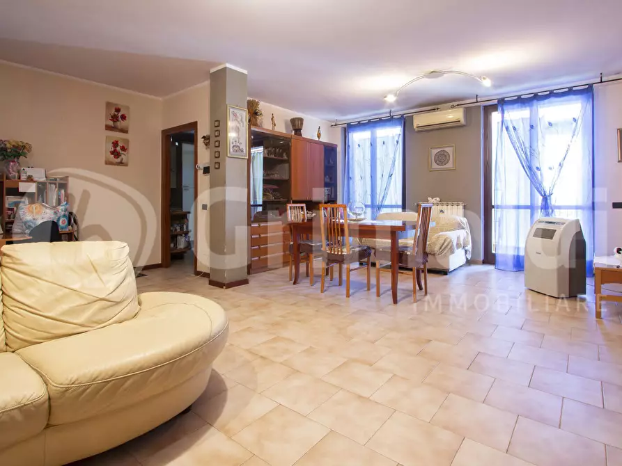 Immagine 1 di Appartamento in vendita  in Via Cavour, 32 a Grezzago