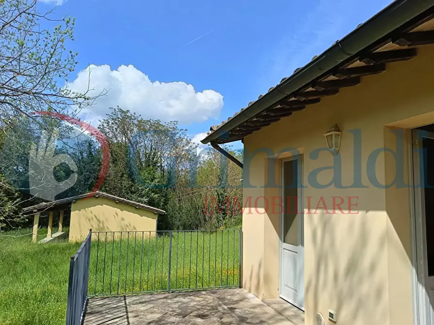 Immagine 19 di Palazzo in vendita  in Strada San Marco-Cenerente a Perugia