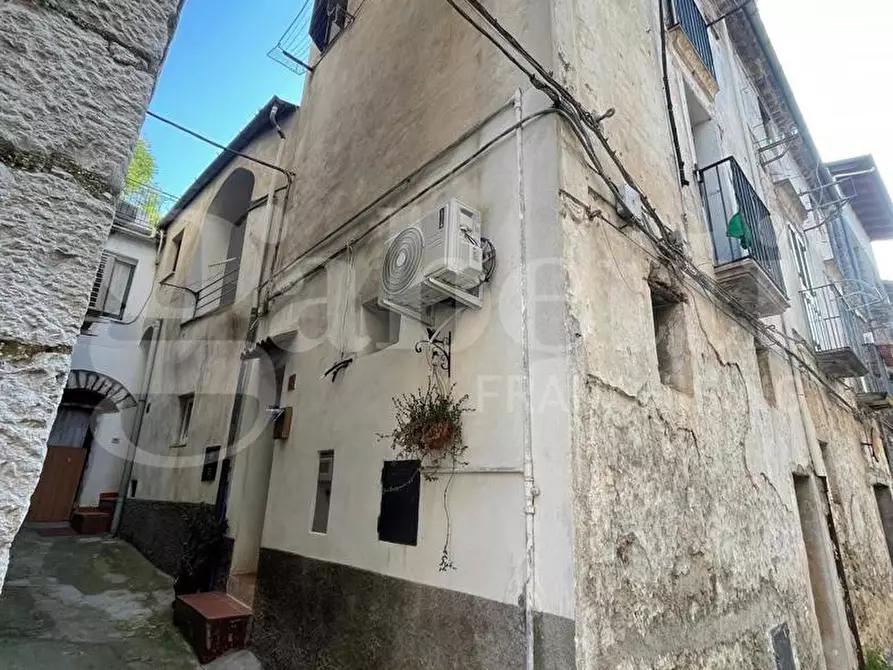 Immagine 11 di Terratetto in vendita  in Vico Brunelli, 2 a Itri