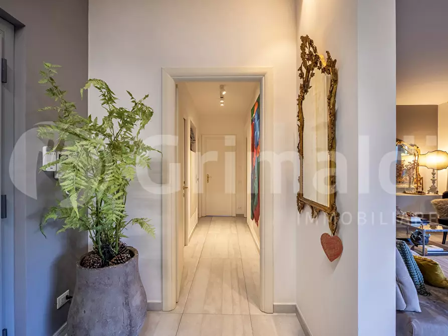 Immagine 30 di Appartamento in vendita  in Via dei Faggella, 10 a Roma
