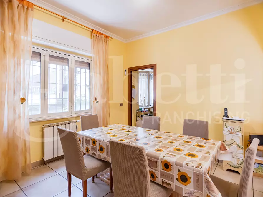 Immagine 8 di Appartamento in vendita  in Via Lucio II a Roma