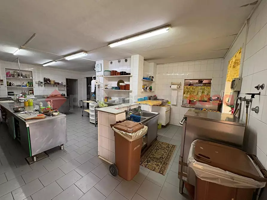 Immagine 15 di Bar / Ristorante in vendita  in Via Punta Fiume, snc a Sessa Aurunca