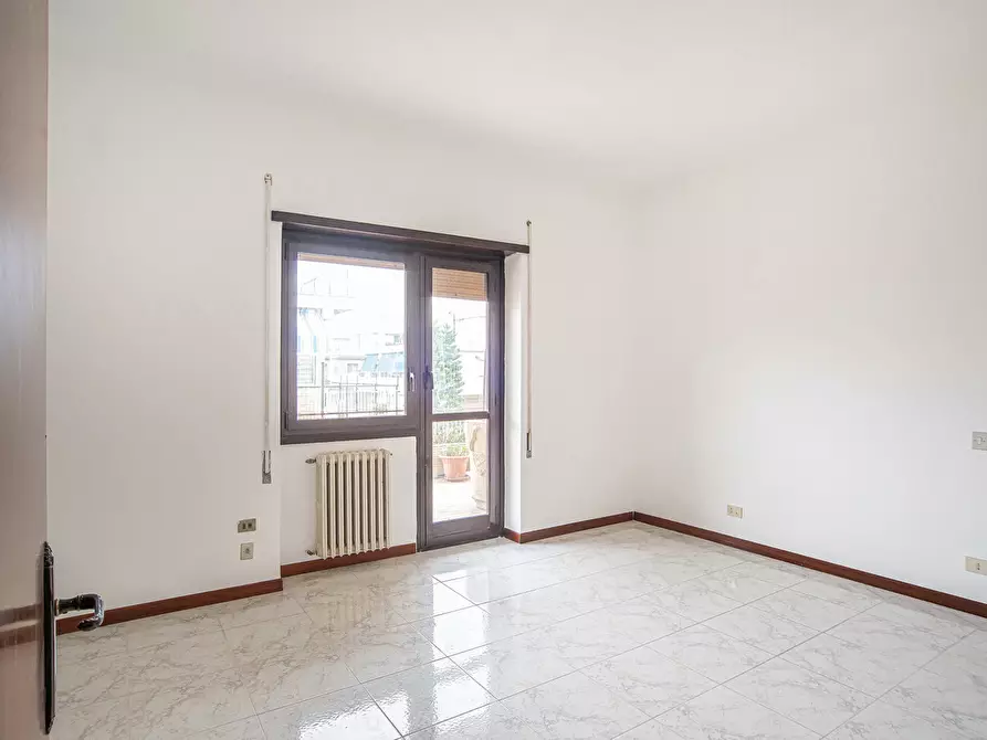Immagine 17 di Attico in vendita  in Via Capo Palinuro, 24 a Roma