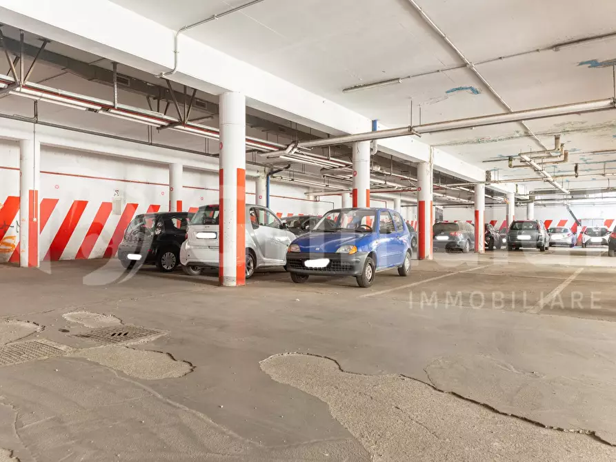 Immagine 49 di Appartamento in vendita  in Via Orio Vergani a Roma