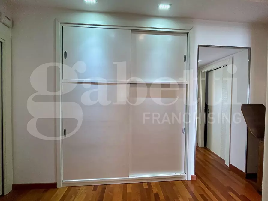 Immagine 7 di Appartamento in vendita  in Corso delle Provincie, 247 a Catania