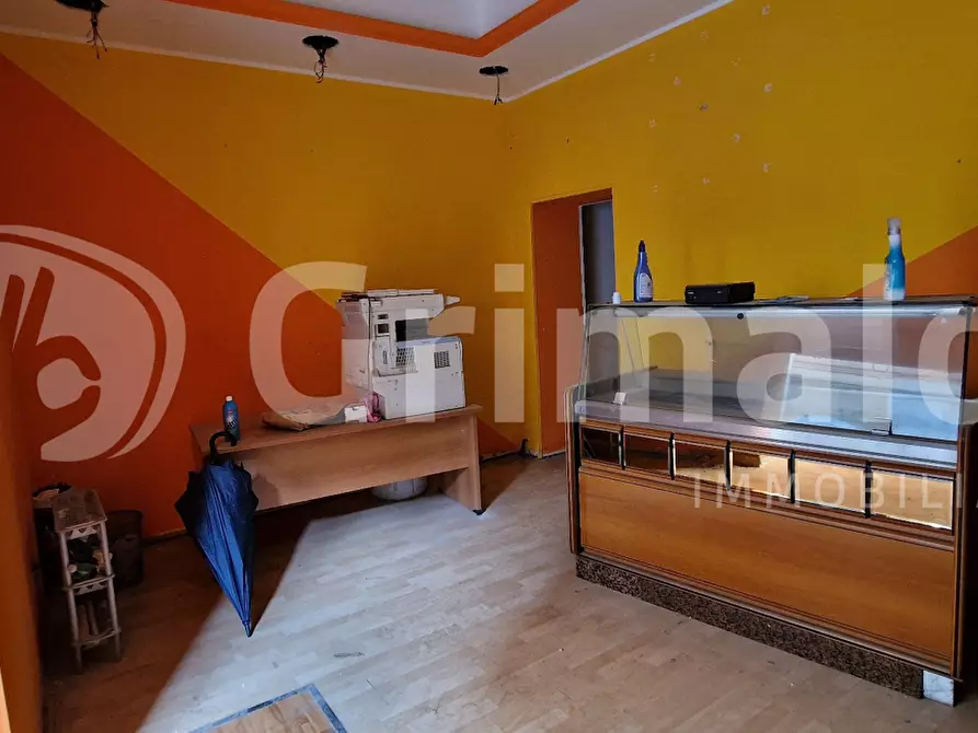 Immagine 3 di Attività commerciale in vendita  in Via Principe di Piemonte a Sortino