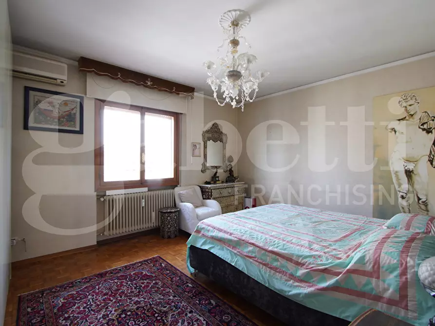 Immagine 12 di Appartamento in vendita  in Corso del Popolo, . a Venezia