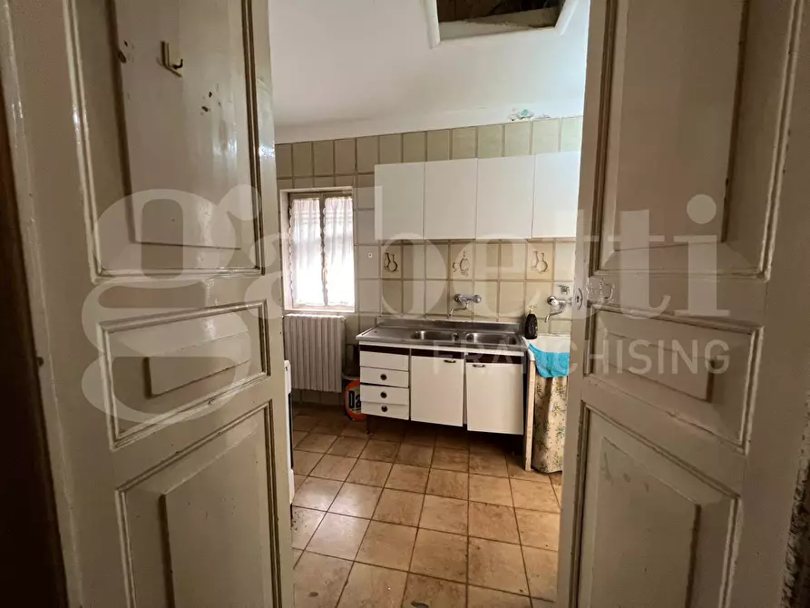 Immagine 28 di Appartamento in vendita  in Via Traspontino, 11 a Ragusa