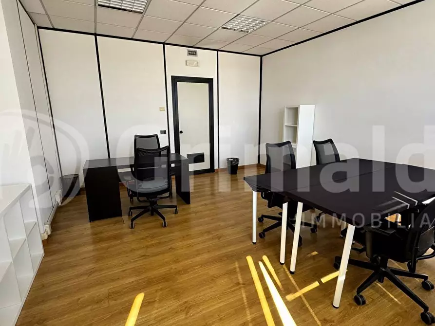 Immagine 10 di Ufficio in affitto  in Via Cornelia, 498 a Roma