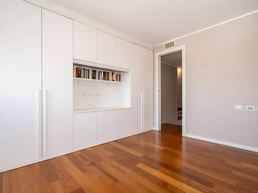 Immagine 39 di Appartamento in vendita  in Via Giovanni Battista Prandina, 30 a Milano