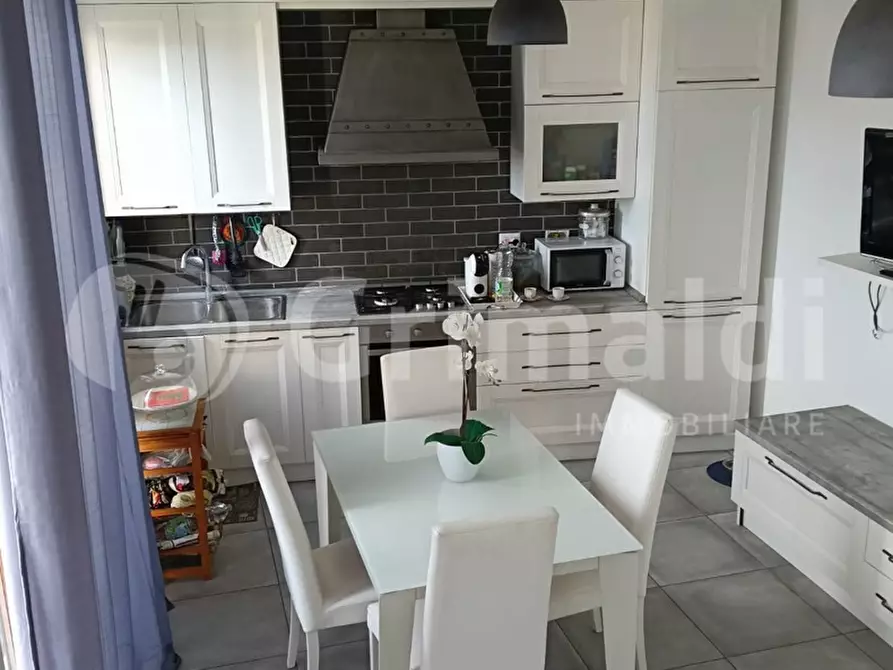 Immagine 17 di Appartamento in vendita  in Via Cassia a Roma
