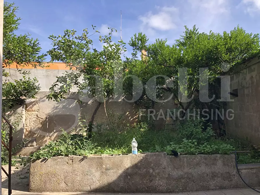 Immagine 22 di Casa indipendente in vendita  in Via Roma a Cannole