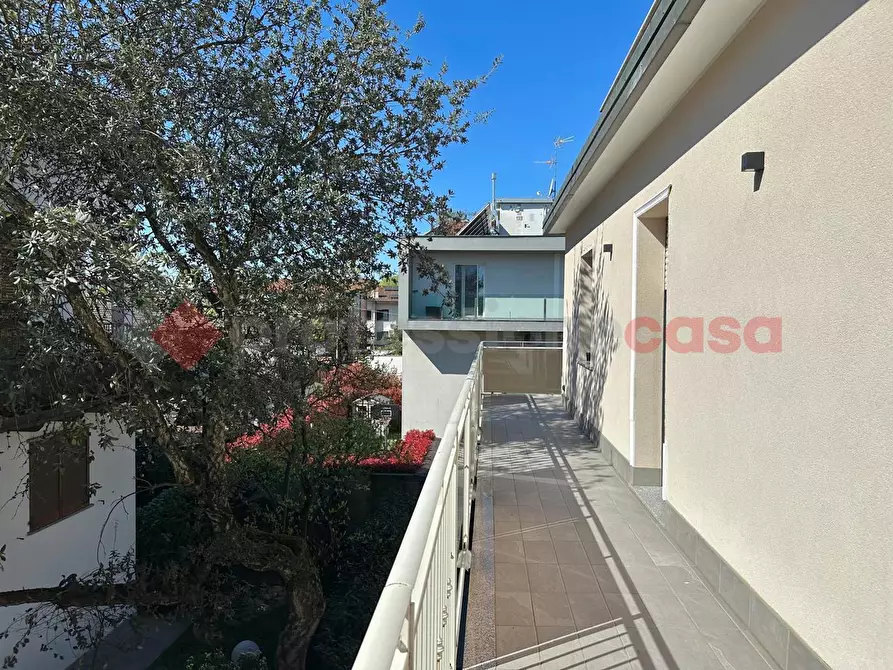 Immagine 45 di Villa in vendita  in Via Delle Robinie a Opera
