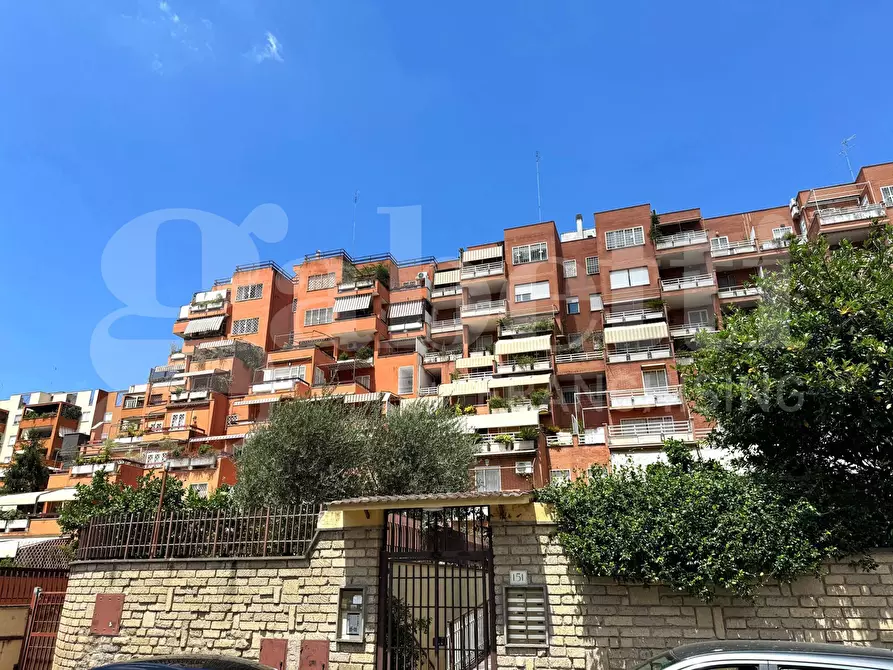 Immagine 3 di Appartamento in vendita  in Via Carlo Emilio Gadda, 151 a Roma