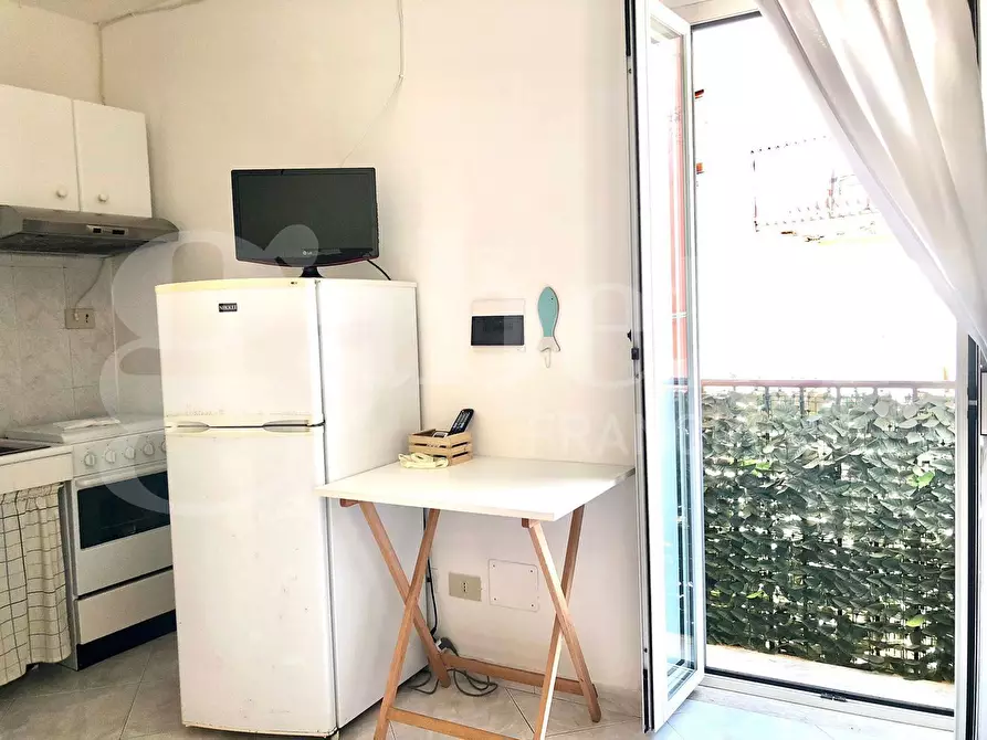 Immagine 19 di Palazzo in vendita  in Via Indipendenza, 352 a Gaeta